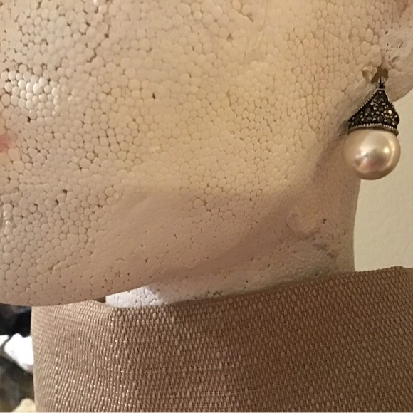 Pearl Earrings - Picture 2 of 6